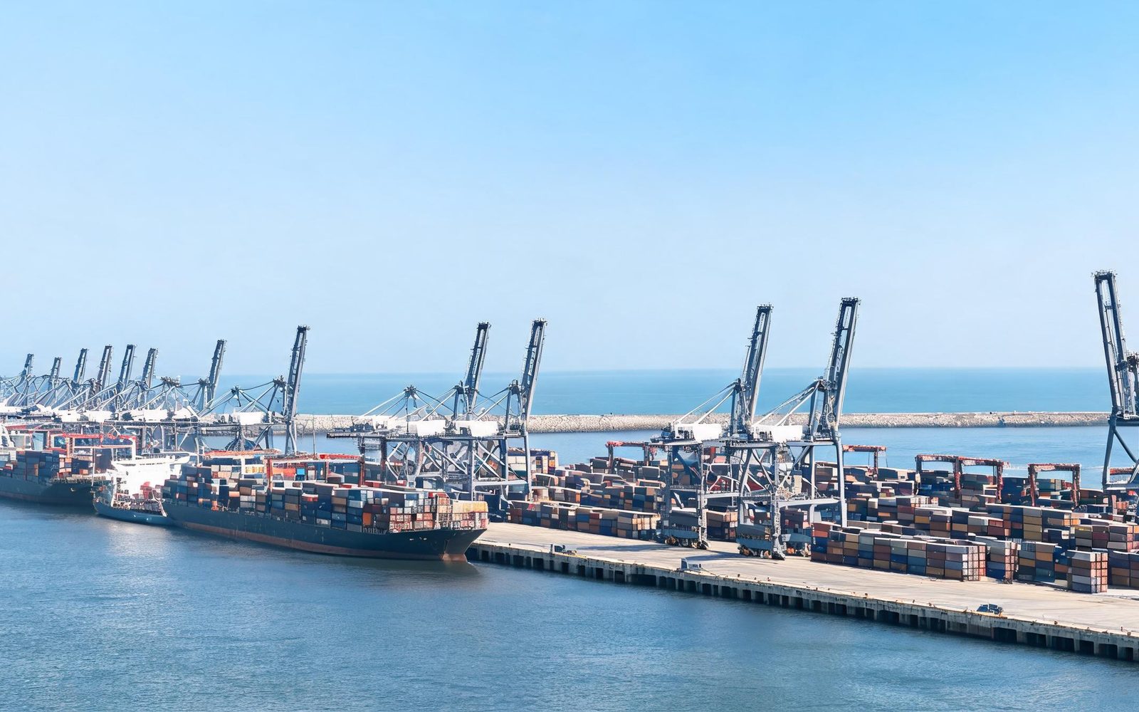 Karachi Port and Port Qasim: How Pakistan's Two Main Gateways Differ